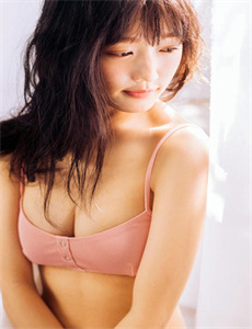 小柳千春/国产精品自在拍在线播放